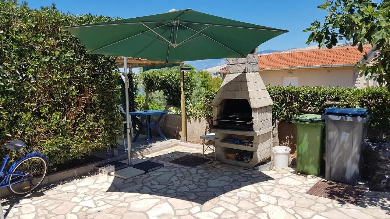 Cosy Apartment In Pag / 26 M² / Sea View Pag Town